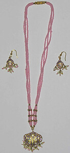 Pendent Set